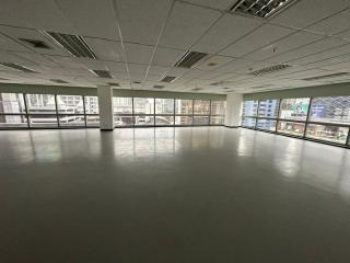 For Rent Bangkok Office Sukhumvit BTS Asok MRT Sukhumvit Watthana