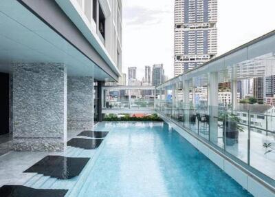 1-BR Condo at Beatniq Sukhumvit 32 near BTS Thong Lor