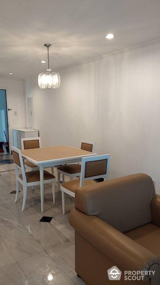 2-BR Condo at Acadamia Grand Tower near BTS Phrom Phong