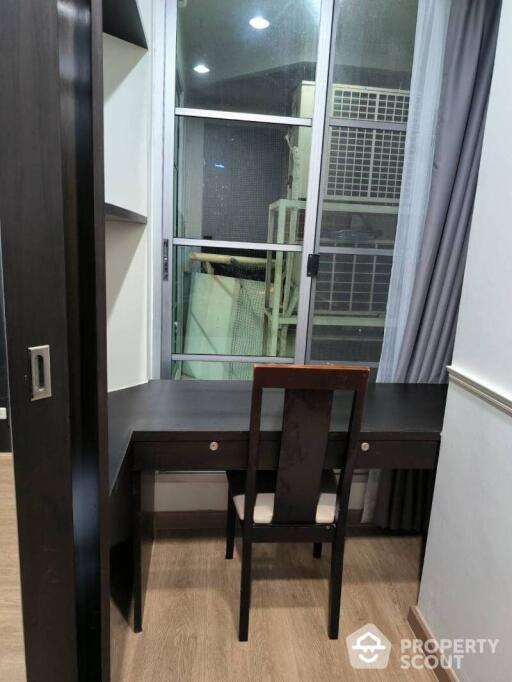 2-BR Condo at Citi Smart Sukhumvit 18 near BTS Asok