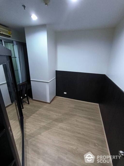 2-BR Condo at Citi Smart Sukhumvit 18 near BTS Asok