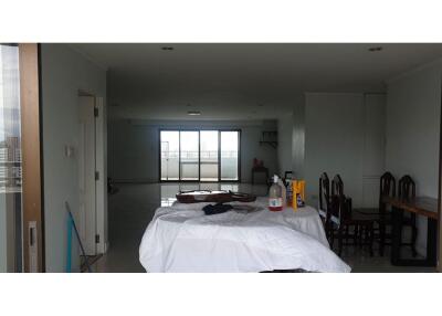 For rent  Spacious 4-Bedrooms at Regent 61 - 920071001-11545