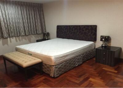 Spacious 2 bedrooms for sale near BTS Promphong - 920071001-11456