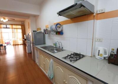 2 Bedroom city townhouse : Santitham area