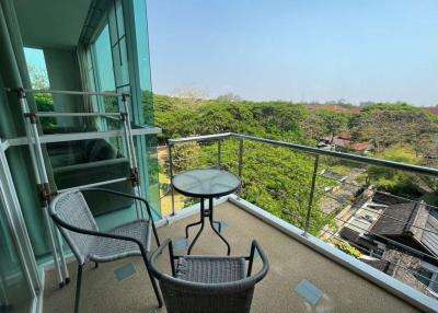 Immaculate 1 bed condo to rent at Peaks Garden