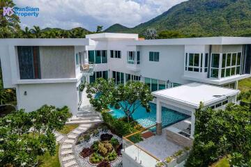 Contemporary Golf Villa in Hua Hin at Palm Hills Golf Resort