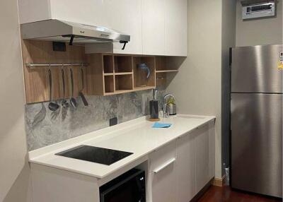 1-BR Condo at The Address Sukhumvit 42 near BTS Ekkamai