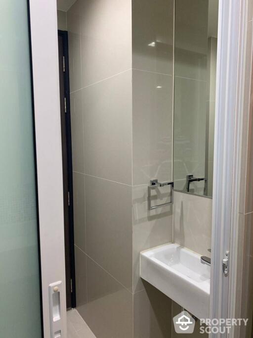 Studio Condo at Rhythm Sukhumvit 44/1 near BTS Phra Khanong