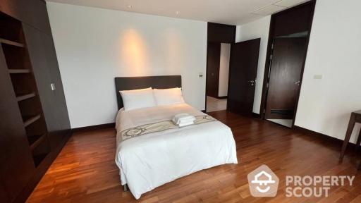 3-BR Apt. near BTS Phloen Chit