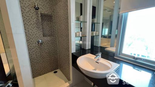 3-BR Apt. near BTS Phloen Chit