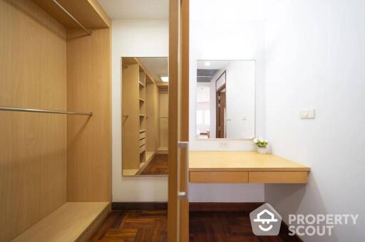 3-BR Serviced Apt. near BTS Phrom Phong (ID 511269)