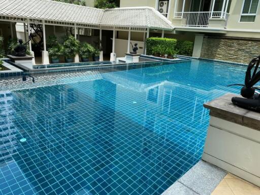 For RENT : The Bangkok Sukhumvit 43 / 2 Bedroom / 2 Bathrooms / 115 sqm / 65000 THB [10877211]