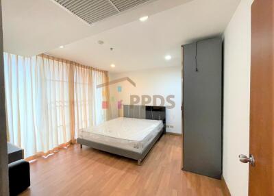 Spacious 2-Bedroom Condo for Rent on Asoke Road – Ideal Canvas for Personalized Decoration!