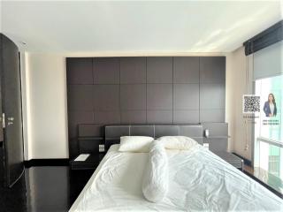 Corner 3 bedrooms for sale at Baan Sathron Chaopraya near BTS Taksin