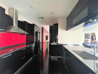 Corner 3 bedrooms for sale at Baan Sathron Chaopraya near BTS Taksin