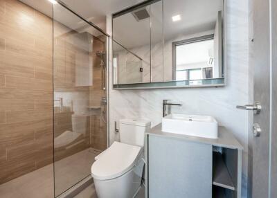 For SALE : Taka Haus Ekamai 12 / 2 Bedroom / 2 Bathrooms / 55 sqm / 9600000 THB [S11801]