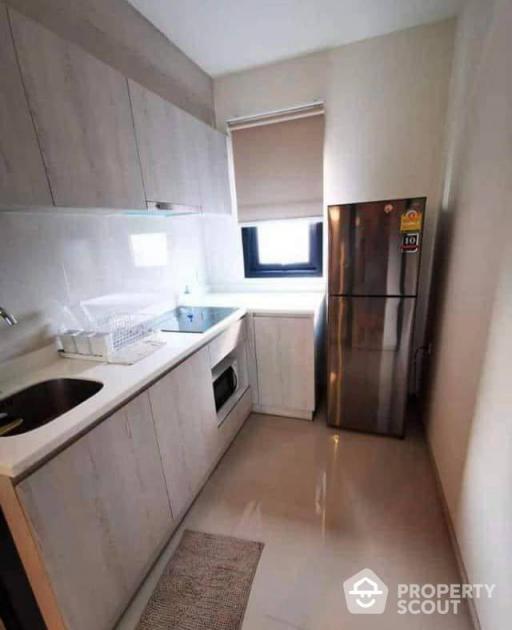 2-BR Condo at Life Asoke near ARL Makkasan