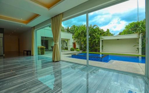 Luxury Pool Villa Mabprachan Lake – 3 Bed 3 Bath