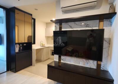 For Rent 1 Bed Condo Life Asoke 650m from MRT Phra Ram 9