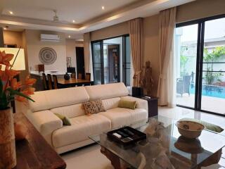 Newly renovated 3-bedroom house for sale at Palm Lakeside Villa Pattaya