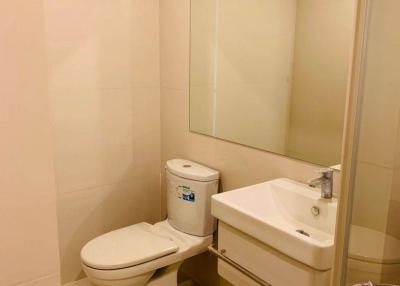 2-BR Condo at Life Asoke near ARL Makkasan