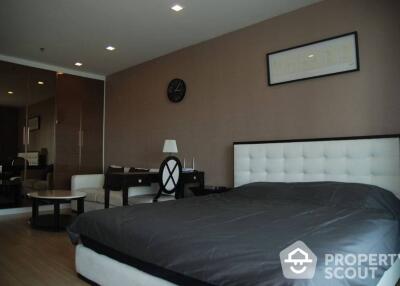 Studio Condo at Sky Walk Residences near BTS Phra Khanong (ID 511242)