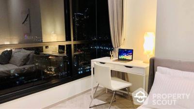 1-BR Condo at Chapter Charoennakhorn - Riverside near BTS Krung Thon Buri