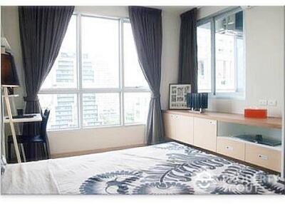 1-BR Condo at Life @ Sathorn 10 near BTS Chong Nonsi (ID 513471)