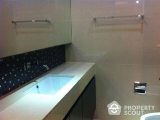 2-BR Condo at The Address Sukhumvit 28 near BTS Phrom Phong (ID 510255)