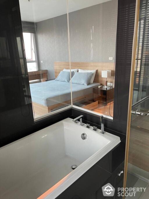 2-BR Condo at Rhythm Sathorn near BTS Saphan Taksin