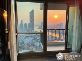 2-BR Condo at Rhythm Sathorn near BTS Saphan Taksin