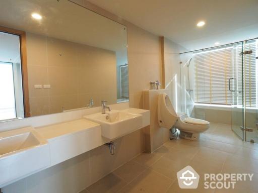 4-BR Condo at Circle Condominium near MRT Phetchaburi (ID 515679)