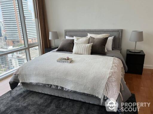 2-BR Condo at Fullerton Sukhumvit near BTS Ekkamai