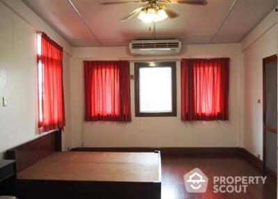 3-BR House near MRT Sam Yot (ID 511805)