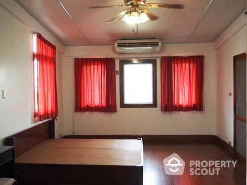 3-BR House near MRT Sam Yot (ID 511805)