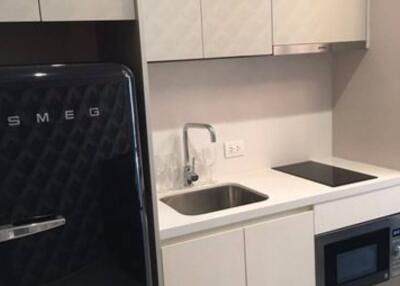 1-BR Condo at Noble Ploenchit near BTS Phloen Chit (ID 362939)