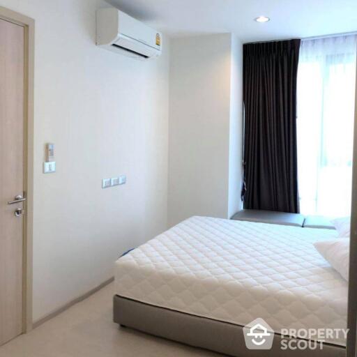 1-BR Condo at Rhythm Sukhumvit 42 near BTS Ekkamai