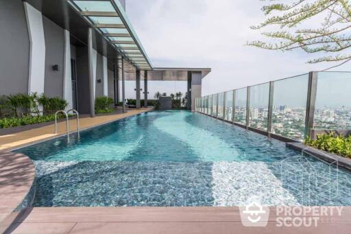 1-BR Condo at Rhythm Sukhumvit 42 near BTS Ekkamai