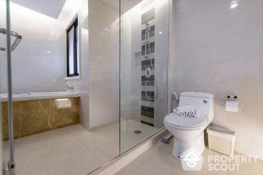 2-BR Condo near BTS Chit Lom (ID 512127)