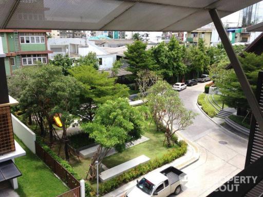 4-BR Townhouse near BTS Surasak