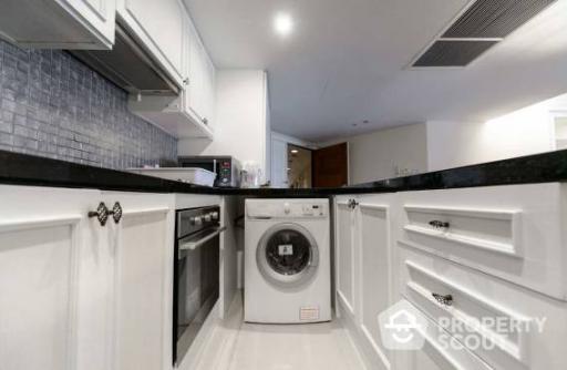 2-BR Apt. near BTS Chit Lom