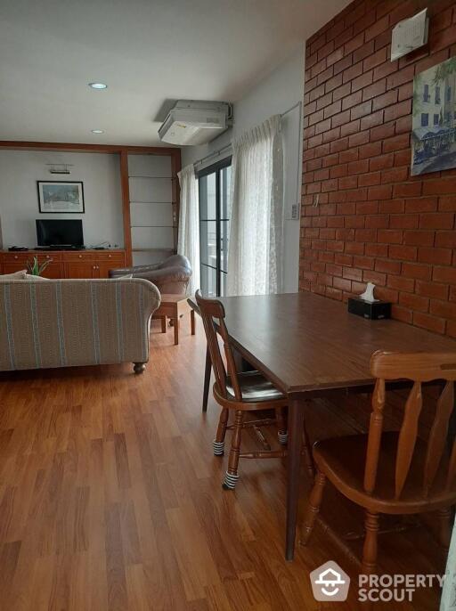 3-BR Apt. near BTS Phrom Phong