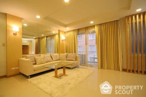 2-BR Condo at The Rise Sukhumvit 39 near BTS Phrom Phong (ID 514845)