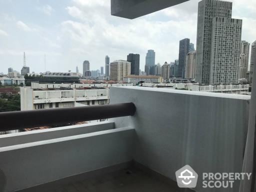 3-BR Apt. near MRT Lumphini (ID 510912)