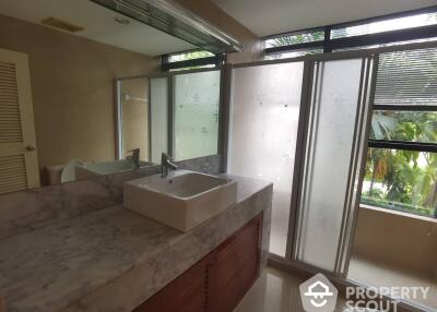 2-BR Condo at New House Condominium near BTS Chit Lom (ID 513722)