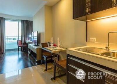 1-BR Serviced Apt. near BTS Phra Khanong