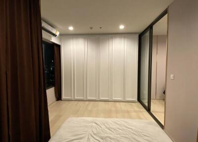 1-BR Condo at Life One Wireless near BTS Phloen Chit