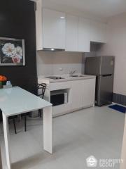 1-BR Condo at Rhythm Sukhumvit 42 near BTS Ekkamai