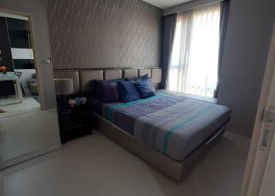 1-BR Condo at Rhythm Sukhumvit 42 near BTS Ekkamai