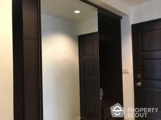 2-BR Condo at Wittayu Complex near BTS Phloen Chit